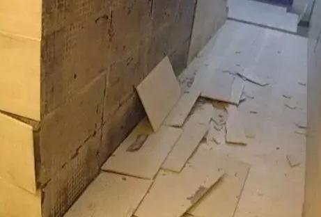 瓷砖刚贴完空鼓正常吗(瓷砖贴好后空起鼓是什么原因) 瓷砖刚贴完空鼓正常吗(瓷砖贴好后空起鼓是什么原因)